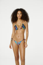 Carica l&#39;immagine nel visualizzatore di Gallery, Model Front: Blueman Slip Bottom Tahiti Tupinamba
