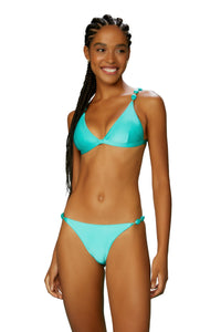 Model Front: Blueman Slip Bottom Turquesa Drops