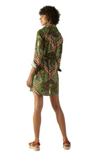 Carica l&#39;immagine nel visualizzatore di Gallery, Model Back: Blueman Vestito Da Spiaggia Chemise Java
