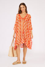Carica l&#39;immagine nel visualizzatore di Gallery, Model Front: Blueman Vestito Da Spiaggia Laranja Midi Dress Tricot

