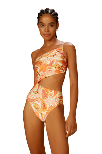 Model Front: Blueman Intero Maio Emma Florest Salmao