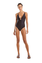 Carica l&#39;immagine nel visualizzatore di Gallery, Model Front: Blueman Intero Maio Fox Preto
