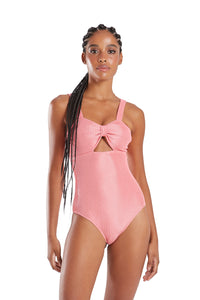Model Front: Blueman Intero Maio Lola Textura Shine Light
