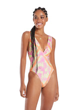 Carica l&#39;immagine nel visualizzatore di Gallery, Model Front: Blueman Intero Maio Noronha Energia
