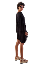 Carica l&#39;immagine nel visualizzatore di Gallery, Model Back: Blueman Vestito Da Spiaggia New Equilibrio Liso Preto
