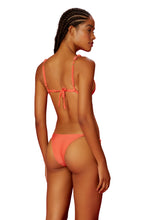 Carica l&#39;immagine nel visualizzatore di Gallery, Model Back: Blueman Completo Set Salmao Drops
