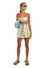 Carica l&#39;immagine nel visualizzatore di Gallery, Model Front: Blueman Pantaloncini Da Spiaggia Short Clochard Cadarco Granita
