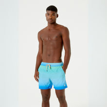 Carica l&#39;immagine nel visualizzatore di Gallery, Gallery: Blueman Costume A Pantaloncino Short Degrade Sky
