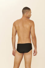 Carica l&#39;immagine nel visualizzatore di Gallery, Model Back: Blueman Sunga / Boxer Sunga Army Cairo Preto
