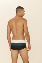 Carica l&#39;immagine nel visualizzatore di Gallery, Model Back: Blueman Sunga / Boxer Sunga Army Crepusculo Preto
