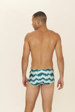Carica l&#39;immagine nel visualizzatore di Gallery, Model Back: Blueman Sunga / Boxer Sunga Army Wind Azul
