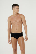 Carica l&#39;immagine nel visualizzatore di Gallery, Model Front: Blueman Sunga / Boxer Sunga Ricky Preto
