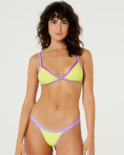 Carica l&#39;immagine nel visualizzatore di Gallery, Model Front: Blueman Reggiseno Top Dance Amarelo
