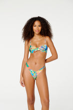Carica l&#39;immagine nel visualizzatore di Gallery, Model Front: Blueman Reggiseno Top Pepe Delta Selvagem
