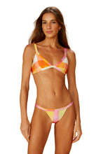 Carica l&#39;immagine nel visualizzatore di Gallery, Model Front: Blueman Reggiseno Top Ritmo Iris
