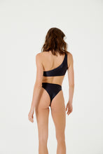 Carica l&#39;immagine nel visualizzatore di Gallery, Model Back: Blueman Reggiseno Top Ubatuba Preto

