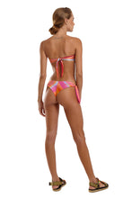 Carica l&#39;immagine nel visualizzatore di Gallery, Model Back: Blueman Reggiseno Top Vazado Sunset
