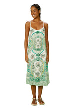 Carica l&#39;immagine nel visualizzatore di Gallery, Model Front: Blueman Gonna Da Spiaggia Vestido Mikaela Azulejaria
