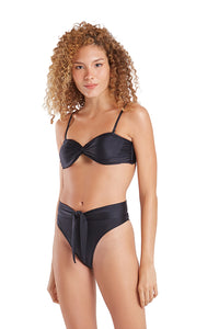 Top Latino Color Preto